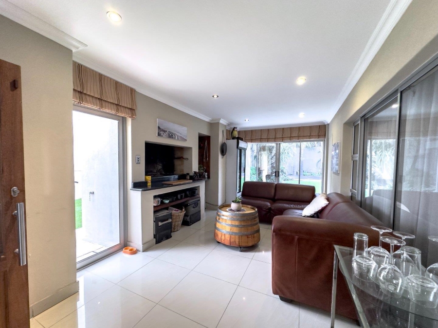 To Let 3 Bedroom Property for Rent in Van Riebeeckshof Western Cape